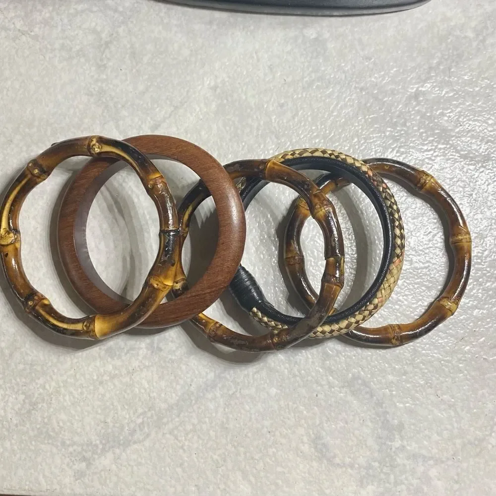 VINTAGE Bangle Bracelets (5)
